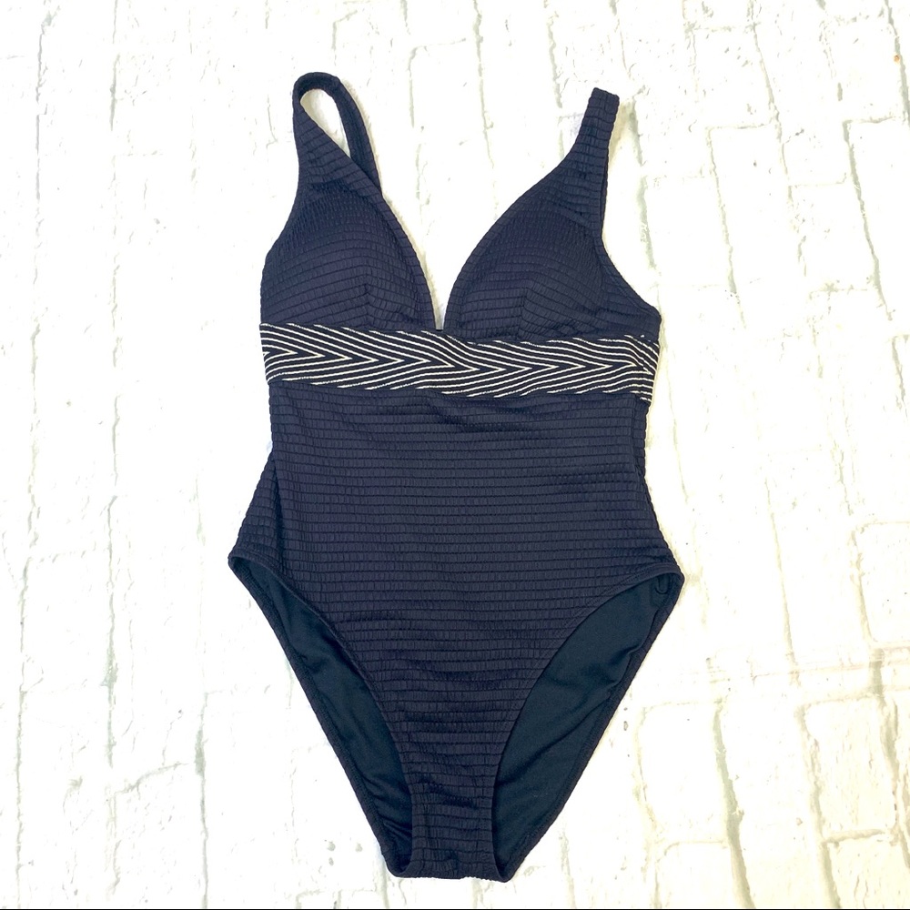 Topshop NWT textured one piece swimsuit